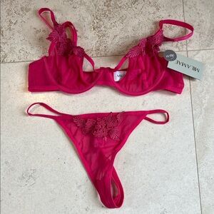 Mila Mae Fuchsia Lace Bra & Thong set BNWT 36B/M